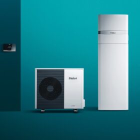 Pachet pompa de căldură aer apă 10 kW aroTHERM split 105/5 AS, 400V pentru 1 circuit incalzire/racire si ACM + Unitate interioara uniTower cu boiler 188 litri incorporat VWL 128/5 IS
